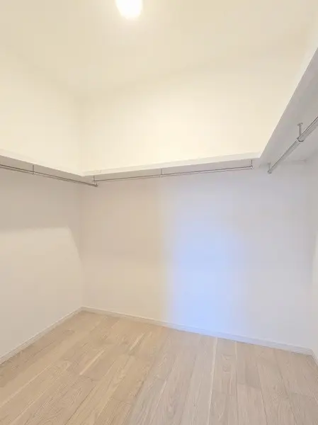 RICイーストコート11番街 3番館