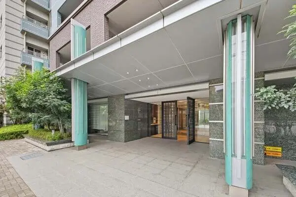 クレストスカイウイング