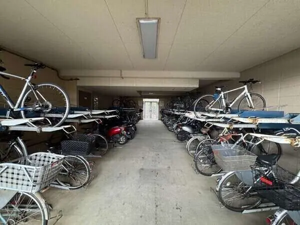 リエス東百合丘