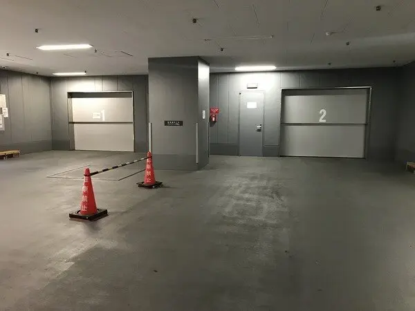 ルネッサなんばタワー