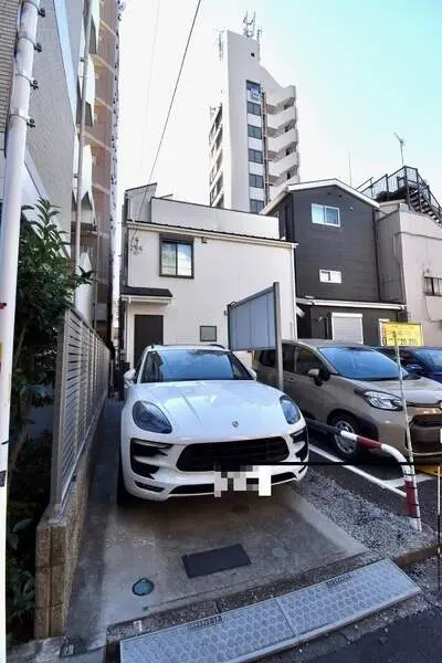 東京都新宿区山吹町 一戸建て