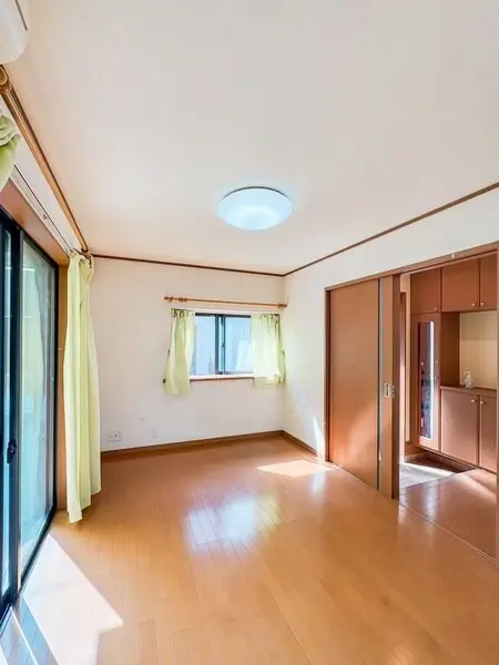 神奈川県横浜市戸塚区戸塚町 一戸建て
