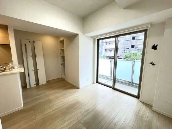 グローリオ新宿夏目坂