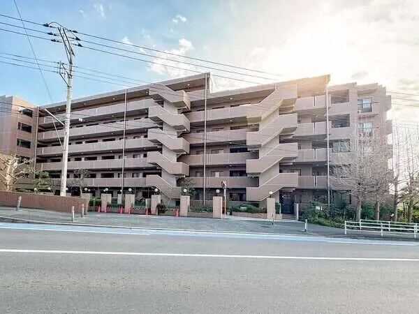 ファミールヒルズ戸塚