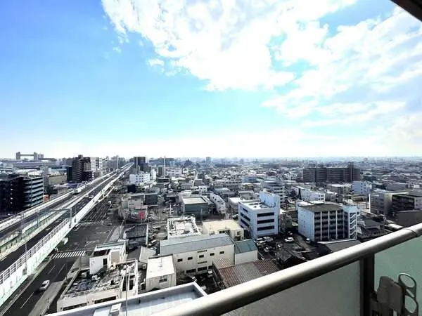 リーデンススクエア金山WEST