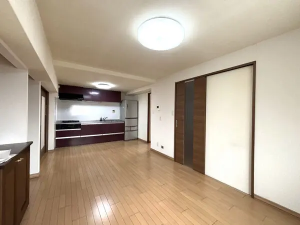 川口飯塚ローヤルコーポ