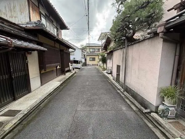 京都府京都市左京区岡崎東福ノ川町 一戸建て