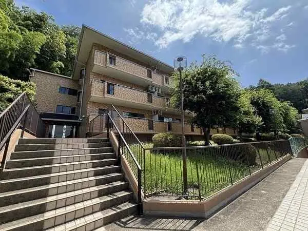 ライオンズマンション山科御陵