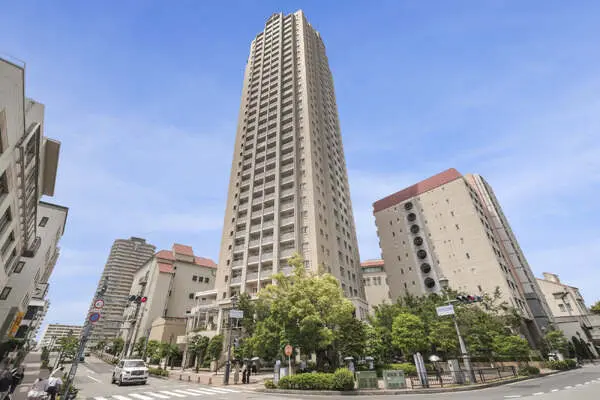 ファミール宝塚グランスイートタワー
