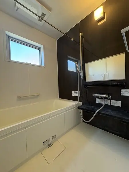 埼玉県草加市原町３丁目 一戸建て