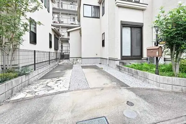 神奈川県横浜市旭区金が谷２丁目 一戸建て