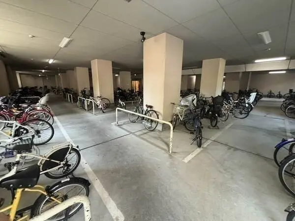 RICウエストコート3番街1番館