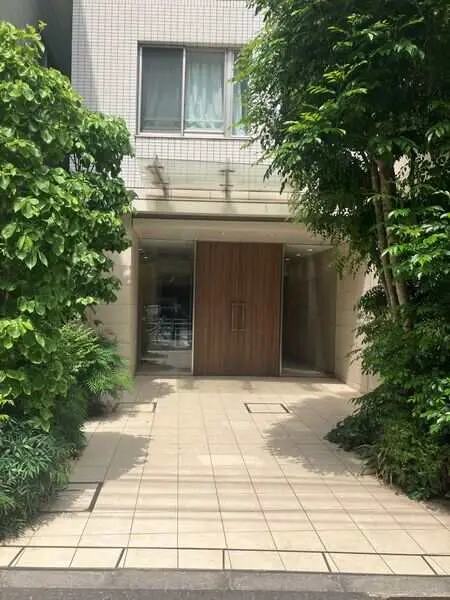 オープンレジデンシア南青山骨董通り