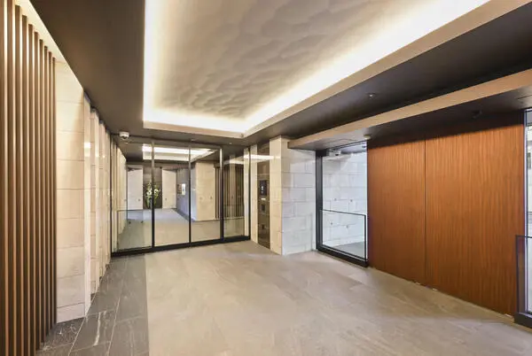 グラディス千葉駅前