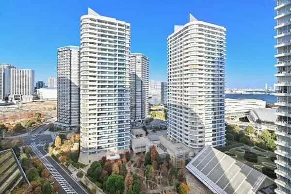 M.M.TOWERS FORESIS R棟