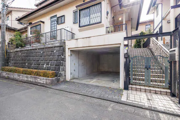 神奈川県横浜市戸塚区矢部町 一戸建て