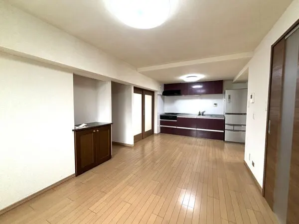 川口飯塚ローヤルコーポ