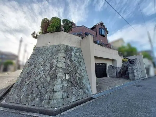 兵庫県西宮市豊楽町 一戸建て