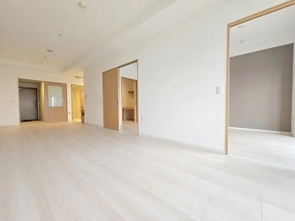 RICイーストコート11番街 3番館