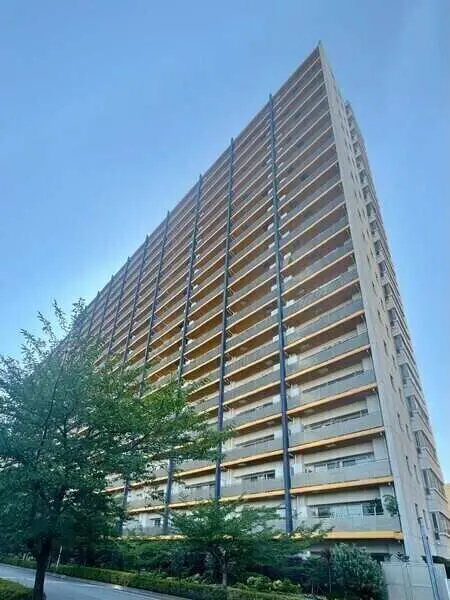 ブラウシア