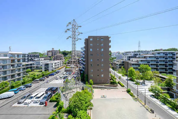 ライオンズマンション大倉山第２