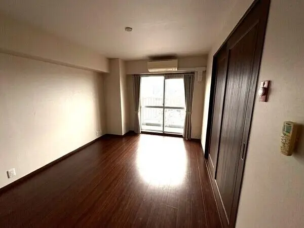 赤門ロイヤルハイツ