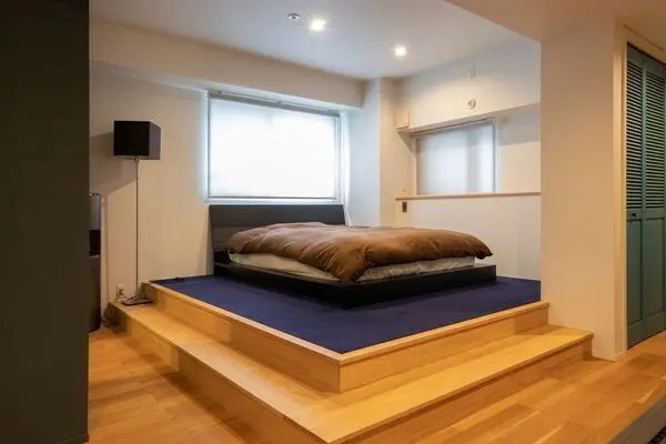 久屋アインス