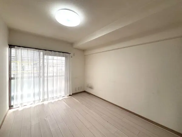 川口飯塚ローヤルコーポ