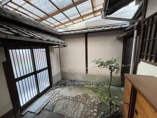 京都府京都市左京区岡崎東福ノ川町 一戸建て