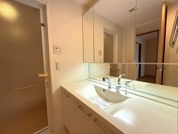 シーサイドレジデンスコスモスクエア駅前