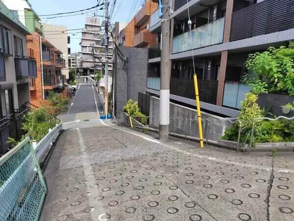 東京都新宿区南元町 土地