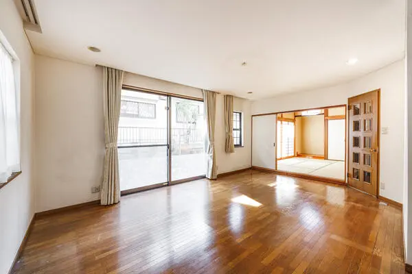 神奈川県横浜市戸塚区矢部町 一戸建て