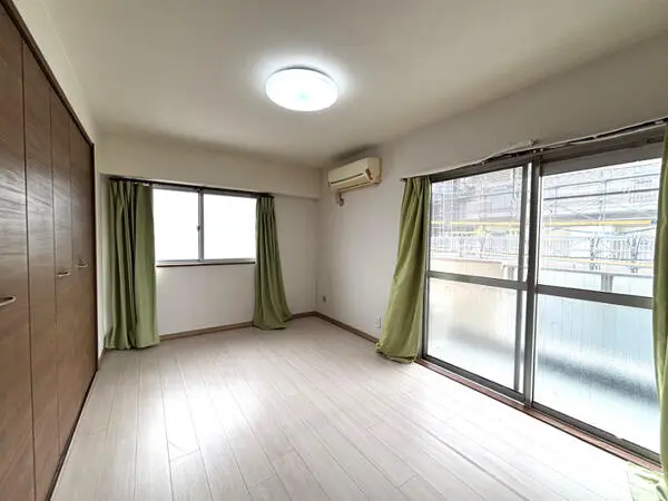 川口飯塚ローヤルコーポ