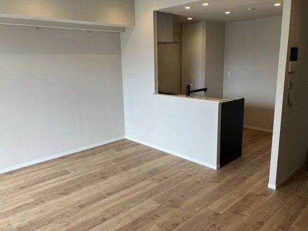 東京アインスリバーサイドタワー