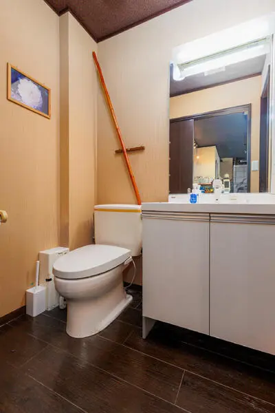 京都府京都市東山区大和大路通五条下る東入石垣町東側 一戸建て