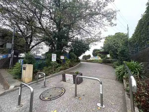 神奈川県横浜市南区六ツ川２丁目 一戸建て