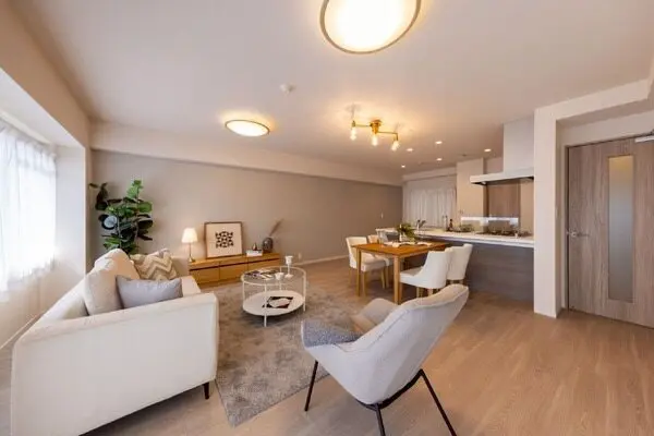 RICウエストコート5番街2番館