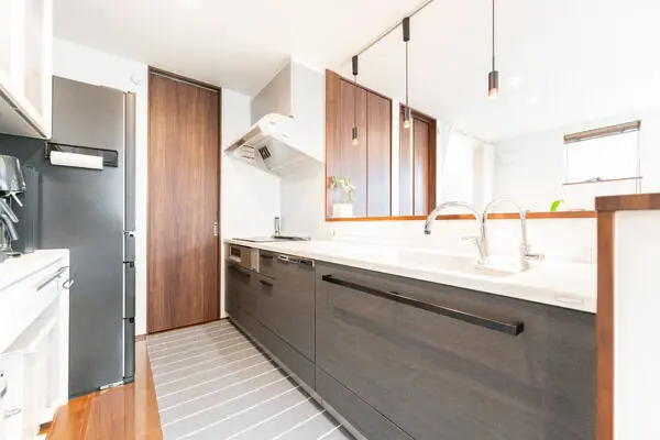 神奈川県川崎市高津区北見方１丁目 一戸建て