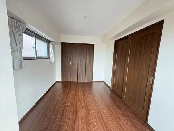 赤門ロイヤルハイツ