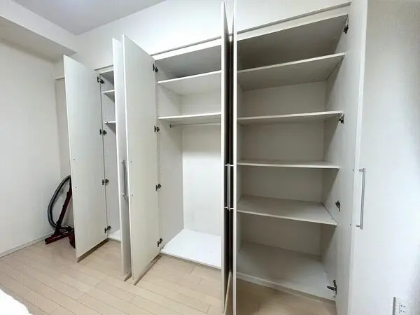 ルネッサなんばタワー