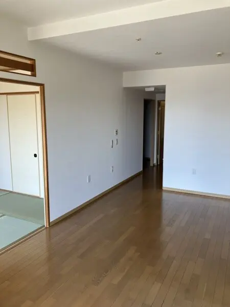 RICイーストコート11番街 4番館