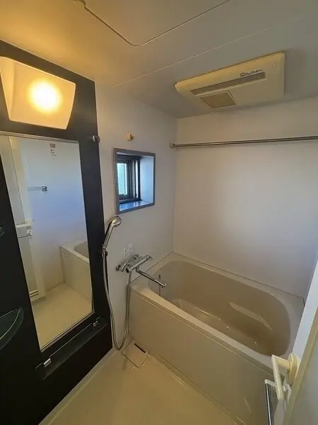 レジュールアッシュ梅田WEST