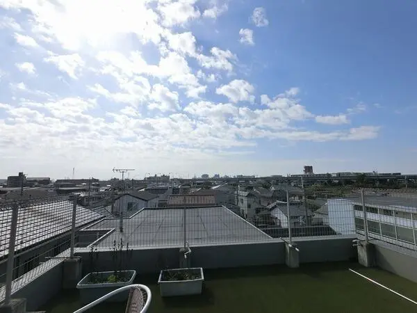 兵庫県尼崎市東園田町９丁目 一戸建て