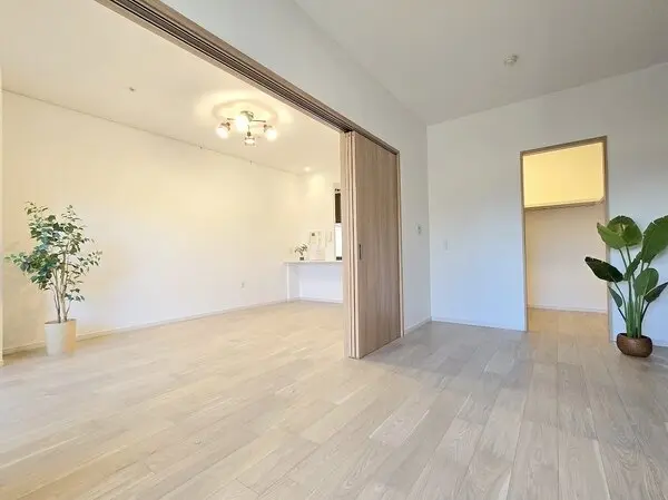 RICイーストコート11番街 3番館