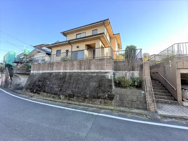 八王子市元八王子町３丁目