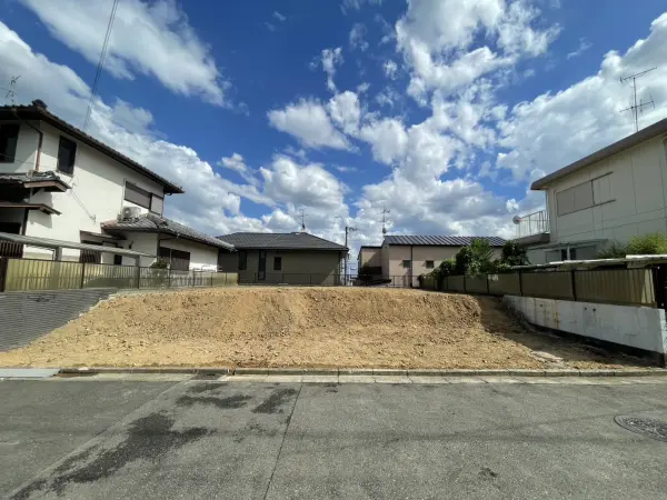 川西市萩原台西３丁目　土地