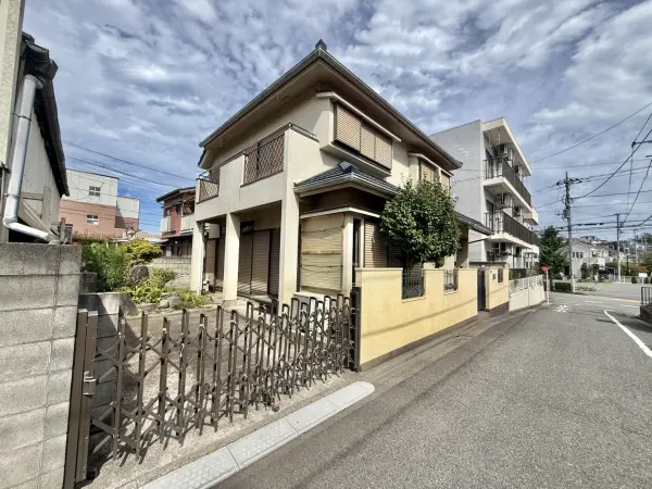 三鷹市大沢４丁目　古家付土地