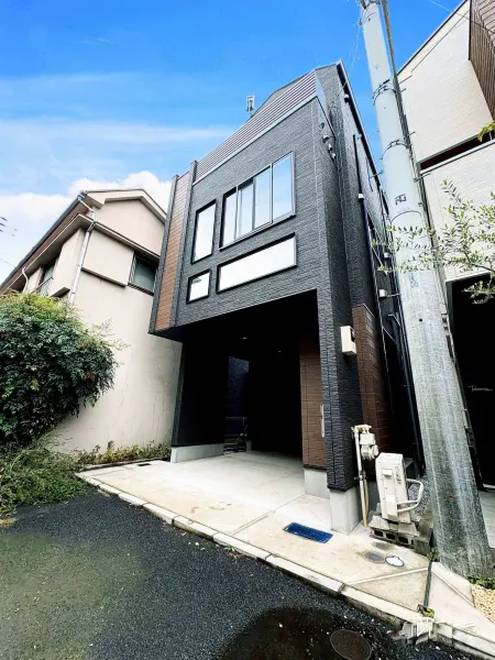 横浜市西区岡野２丁目