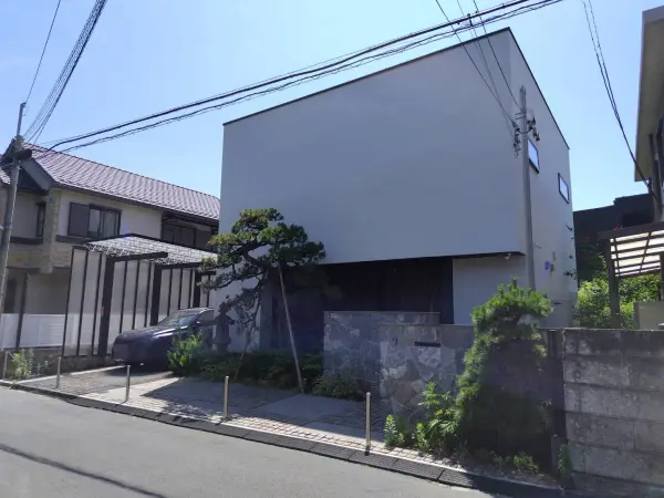 藤沢市鵠沼松が岡１丁目