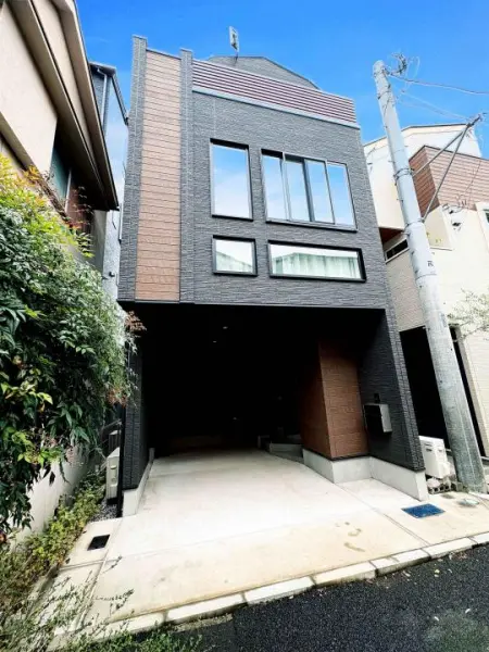 横浜市西区岡野２丁目